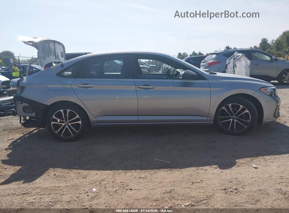3VWBM7BU2NM033461 2022 VOLKSWAGEN JETTA Silver 360 interior view