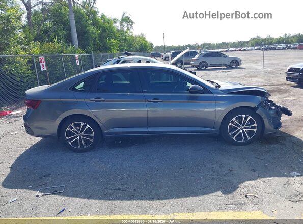 3VWBM7BU2RM051285 2024 VOLKSWAGEN JETTA Серый Вид задней части салона