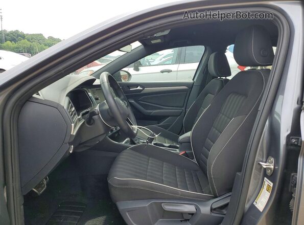 3VWBM7BU2RM059547 2024 VOLKSWAGEN JETTA Серый Вид салона спереди