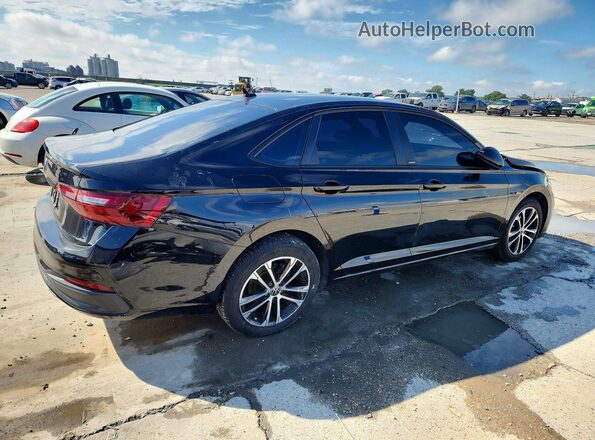 3VWBM7BU3RM090970 2024 VOLKSWAGEN JETTA Black Rear right
