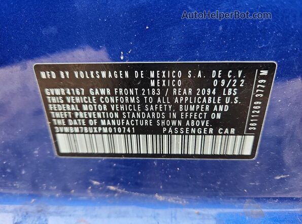 3VWBM7BUXPM010741 2023 VOLKSWAGEN JETTA Blue Vista de la etiqueta del VIN