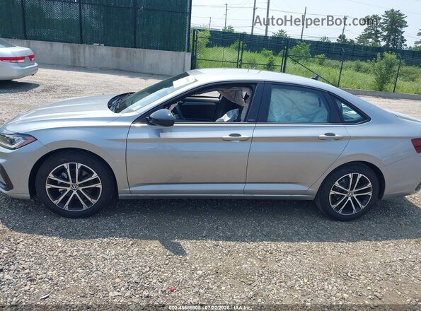 3VWBW7BU8TM039384 2026 VOLKSWAGEN JETTA Silver Vista interior de 360 grados