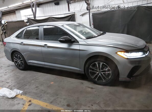 3VWBW7BUXTM027320 2026 VOLKSWAGEN JETTA Silver Սալոնի 360 աստիճան տեսք