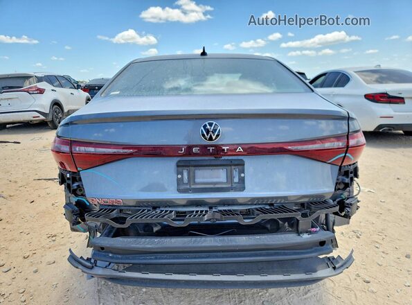 3VWBW7BUXTM029570 2026 VOLKSWAGEN JETTA Gray Widok z tyłu
