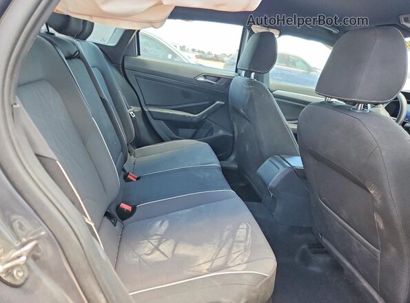3VWBW7BUXTM029570 2026 VOLKSWAGEN JETTA Gray Widok tylnych siedzeń