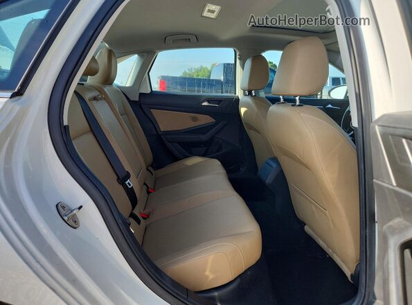 3VWC57BU0KM063720 2019 VOLKSWAGEN JETTA White Vista de los asientos traseros