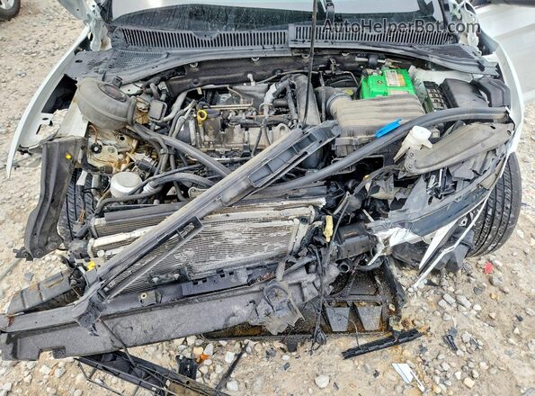 3VWC57BU0KM263982 2019 VOLKSWAGEN JETTA Белый Вид задней части салона