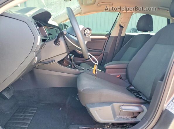 3VWC57BU0MM017968 2021 VOLKSWAGEN JETTA Gray Vista interior delantera