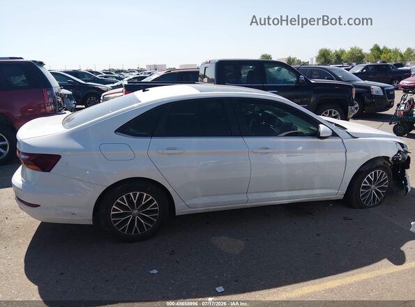 3VWC57BU1KM140532 2019 VOLKSWAGEN JETTA Белый Вид задней части салона