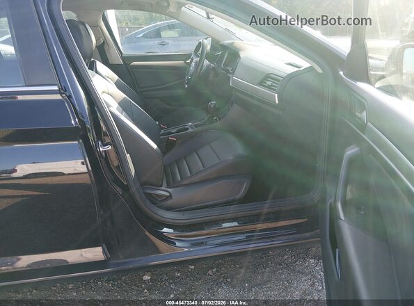 3VWC57BU1MM014576 2021 VOLKSWAGEN JETTA Черный Вид салона спереди