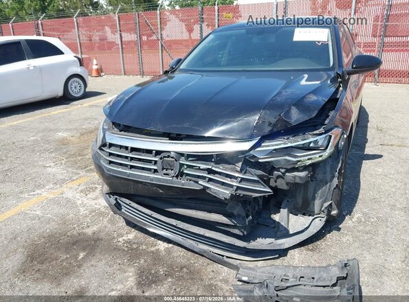 3VWC57BU1MM030115 2021 VOLKSWAGEN JETTA Black Widok z przodu