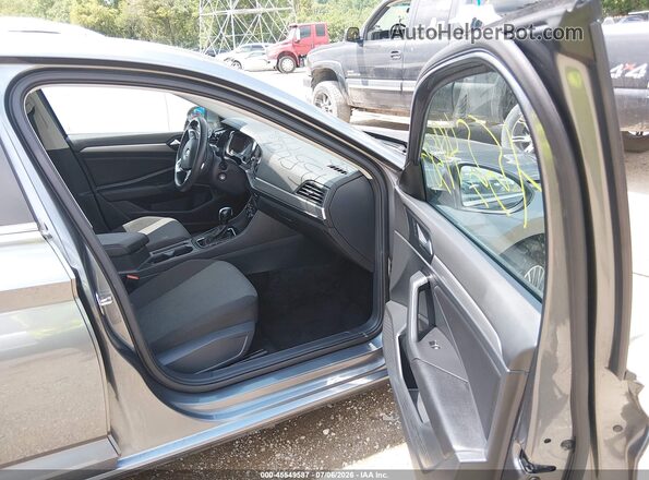 3VWC57BU1MM103662 2021 VOLKSWAGEN JETTA Серый Вид салона спереди