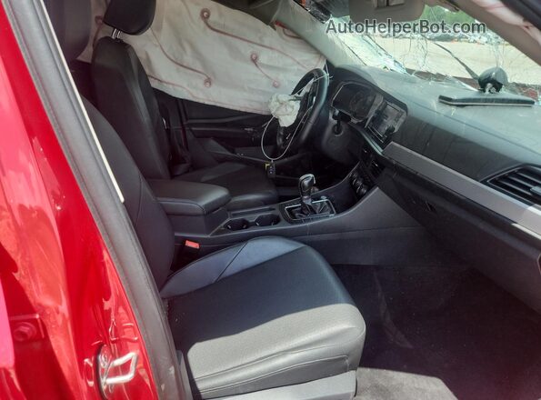 3VWC57BU2KM169909 2019 VOLKSWAGEN JETTA Red Front interior view