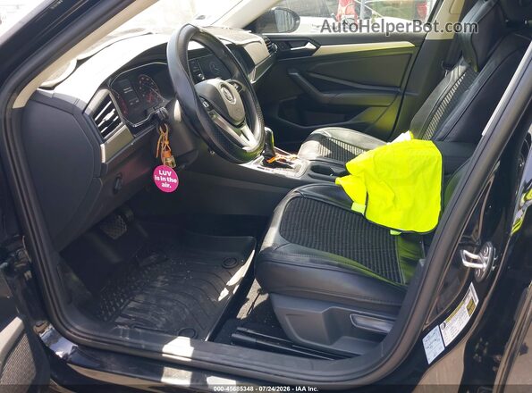 3VWC57BU4LM080005 2020 VOLKSWAGEN JETTA Черный Вид салона спереди