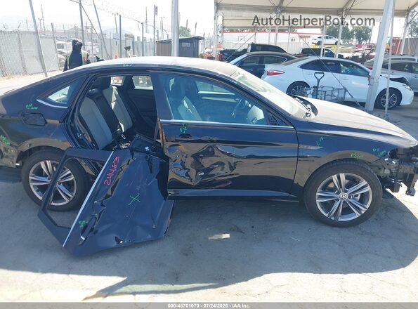 3VWC57BU4MM001224 2021 VOLKSWAGEN JETTA Black Widok z przodu