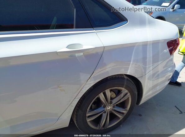 3VWC57BU4MM008108 2021 VOLKSWAGEN JETTA White Вид спереду