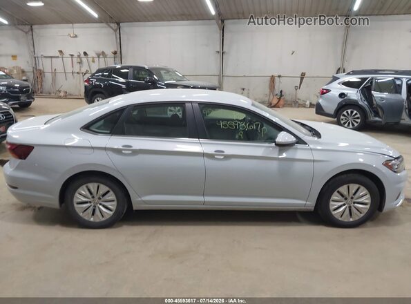 3VWC57BU5KM058920 2019 VOLKSWAGEN JETTA Белый Вид задней части салона