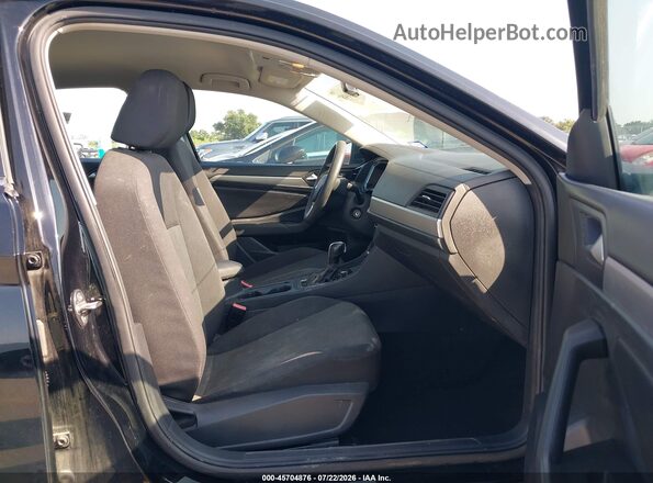 3VWC57BU6KM107123 2019 VOLKSWAGEN JETTA Black Front interior view