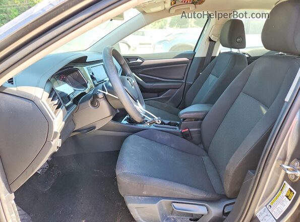 3VWC57BU7KM026681 2019 VOLKSWAGEN JETTA Серый Вид салона спереди