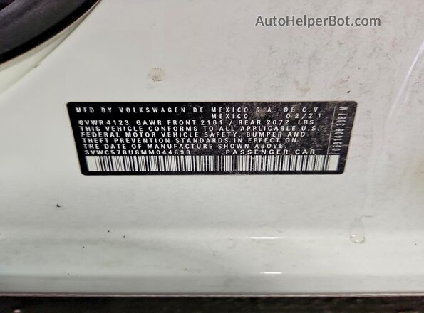 3VWC57BU8MM044898 2021 VOLKSWAGEN JETTA White Widok komory silnika