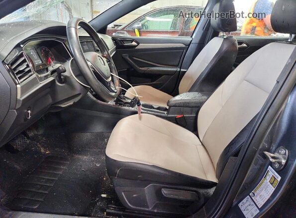 3VWC57BU8MM087931 2021 VOLKSWAGEN JETTA Gray Front interior view