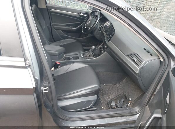 3VWC57BU9KM061545 2019 VOLKSWAGEN JETTA Gray Вид салону спереду