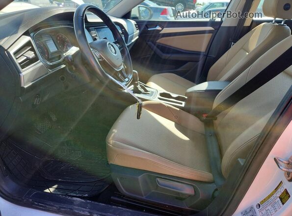 3VWC57BU9KM063831 2019 VOLKSWAGEN JETTA White Vista interior delantera