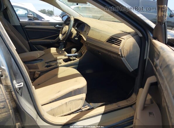 3VWC57BUXKM063076 2019 VOLKSWAGEN JETTA Gray Front interior view