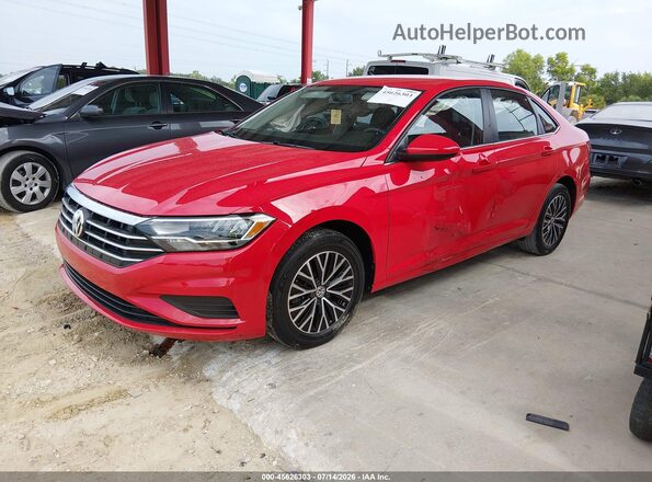 3VWC57BUXMM039976 2021 VOLKSWAGEN JETTA Red წინა მარცხენა ხედი სამი მეოთხედიდან