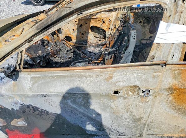 3VWC57BUXMM089132 2021 VOLKSWAGEN JETTA Пожар Вид салона спереди