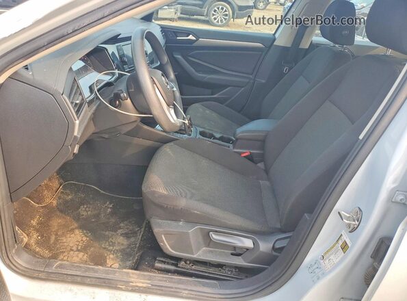 3VWCB7BU0KM139686 2019 VOLKSWAGEN JETTA Silver Vista interior delantera