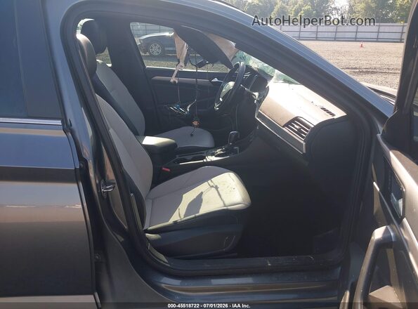 3VWCB7BU0KM228397 2019 VOLKSWAGEN JETTA Gray Widok wnętrza z przodu