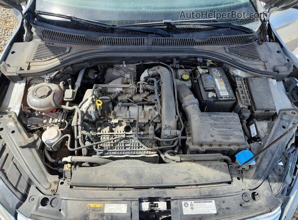 3VWCB7BU1LM045625 2020 VOLKSWAGEN JETTA Silver Rear interior view