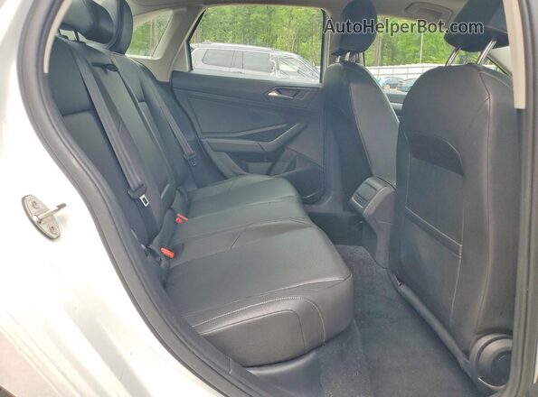 3VWCB7BU4KM198207 2019 VOLKSWAGEN JETTA White Vista de los asientos traseros