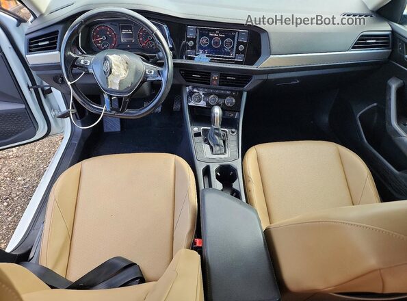 3VWCB7BU5KM243428 2019 VOLKSWAGEN JETTA White Առջևի վահանակի տեսք