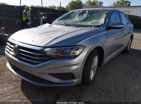 3VWCB7BU5LM052481 2020 VOLKSWAGEN JETTA Silver Vista tres cuartos delantera izquierda