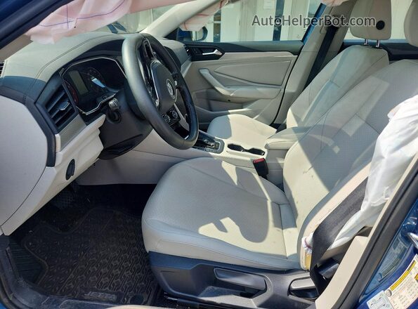 3VWCB7BU7LM074353 2020 VOLKSWAGEN JETTA Синий Вид салона спереди