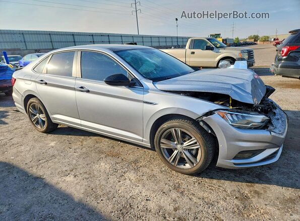 3VWCB7BU8KM258456 2019 VOLKSWAGEN JETTA Серебряный Передняя правая четверть