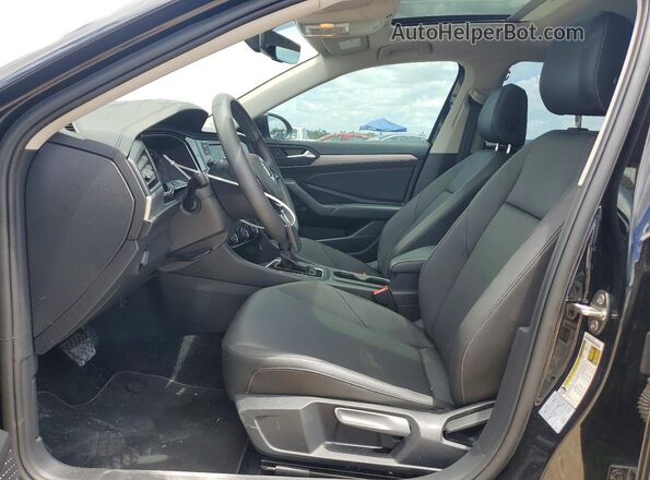 3VWCB7BU8LM062387 2020 VOLKSWAGEN JETTA Black Front interior view
