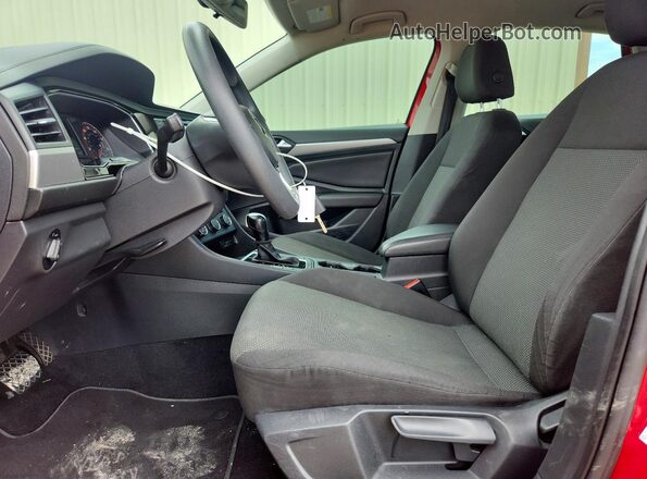 3VWCB7BUXLM034722 2020 VOLKSWAGEN JETTA Red Front interior view