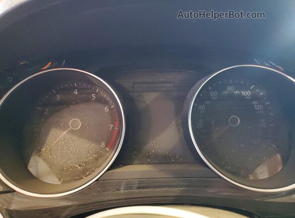 3VWD17AJ1HM391096 2017 VOLKSWAGEN JETTA Red Vista del cuadro de instrumentos
