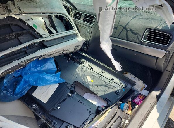 3VWD17AJ1HM397433 2017 VOLKSWAGEN JETTA White Vista del salpicadero
