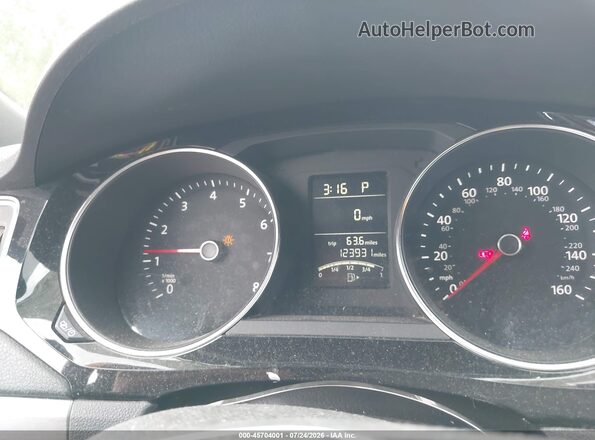 3VWD17AJ2GM226432 2016 VOLKSWAGEN JETTA Red უკანა სავარძლების ხედი