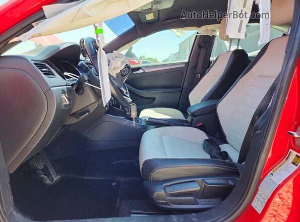 3VWD17AJ2GM400435 2016 VOLKSWAGEN JETTA Red Вид салону спереду