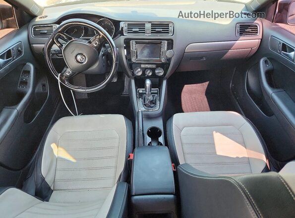 3VWD17AJ3GM296912 2016 VOLKSWAGEN JETTA Черный Вид панели приборов