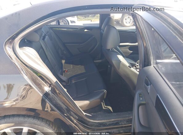 3VWD17AJ4JM205878 2018 VOLKSWAGEN JETTA Black VIN կոդի պիտակի տեսք