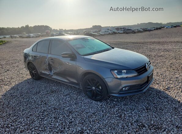 3VWD17AJXJM215007 2018 VOLKSWAGEN JETTA Gray Front right