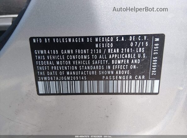 3VWD67AJ0GM209145 2016 VOLKSWAGEN JETTA Silver Vista del compartimento del motor