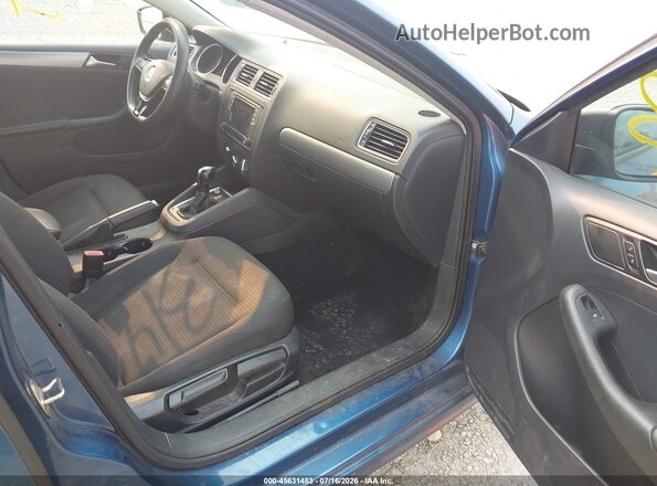 3VWD67AJ2GM217702 2016 VOLKSWAGEN JETTA Blue წინა სალონის ხედი