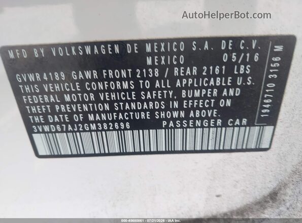 3VWD67AJ2GM382696 2016 VOLKSWAGEN JETTA White Widok komory silnika
